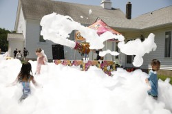 B'z Classic Foam Party